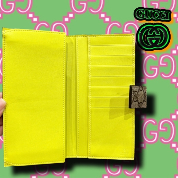 ⭐️Gucci Fluorescent Green/Yellow Supreme Neon Heart Monogram Wallet w Dust Cover - Picture 2 of 12